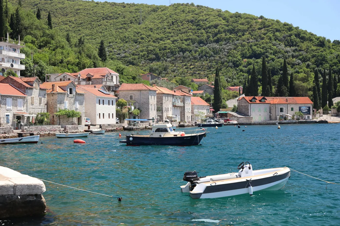 Automobil plus čamac: Kombiniranje rentalnog s morskim putovanjima